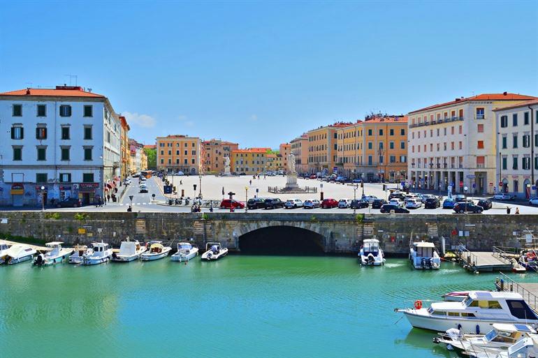 Piazza della Repubblica in Livorno