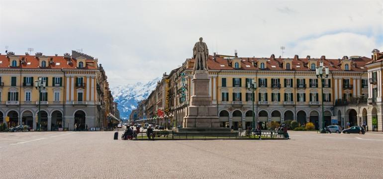 Piazza Galimberti, Cuneo, Piëmont