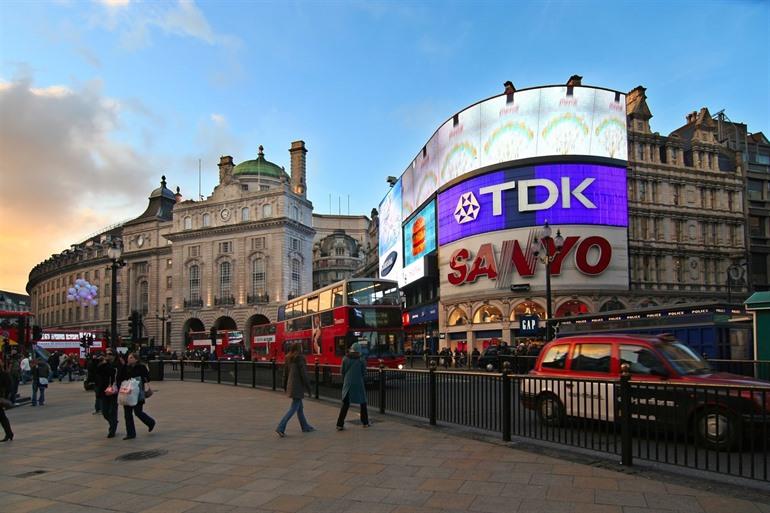 Piccadilly Circus