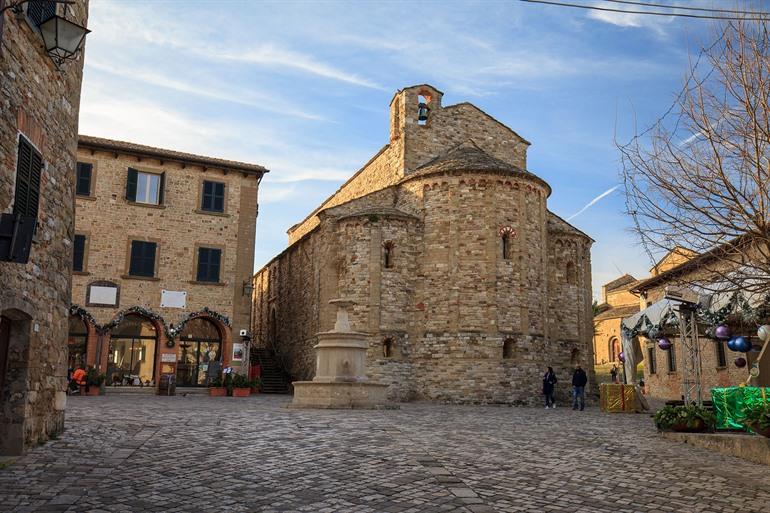 Pieve di Santa Maria Assunta in San Leo, Emilia-Romagna