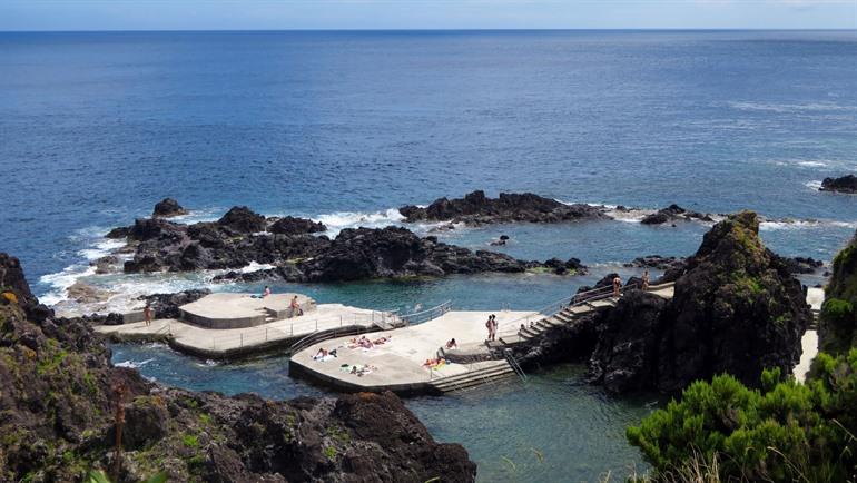 Piscinas Naturais da Poça das Mulheres bezoeken, eiland Flores