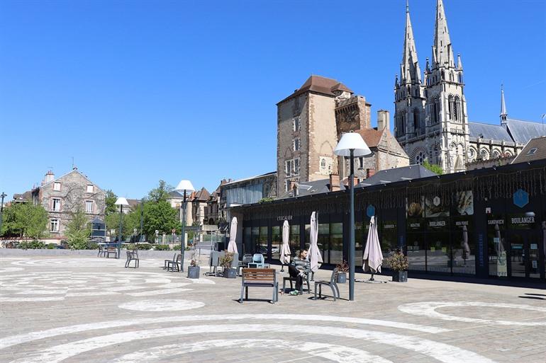Place Anne de France, Moulins