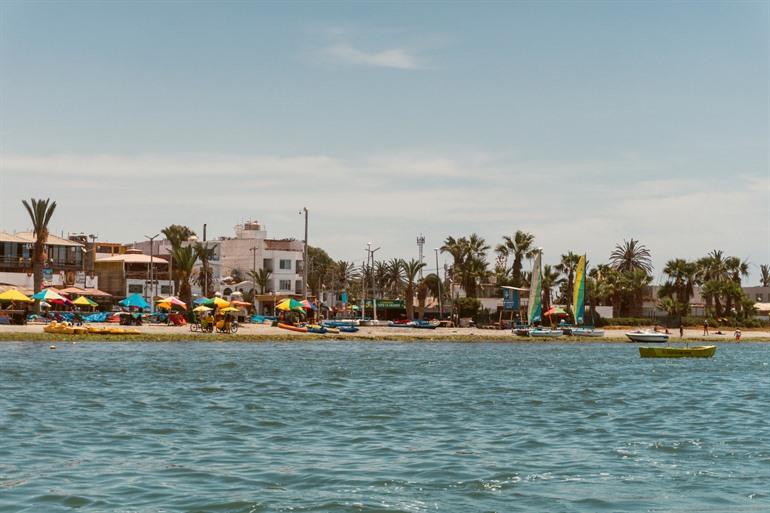 Playa El Chaco in Paracas