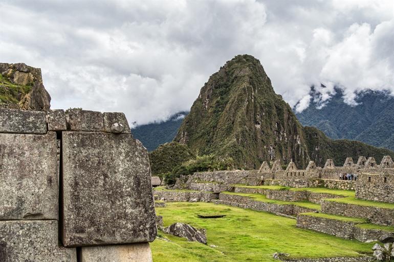 Plaza Principal met de Huayna Picchu bergtop