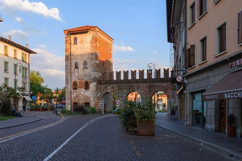Porta Aquileia, Udine