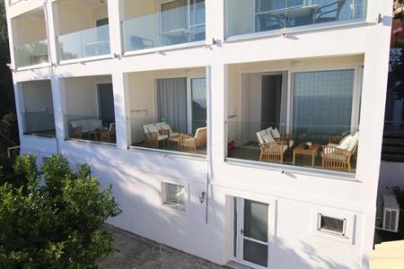 Prachtige appartementen met uitzicht over Paleokastritsa en omgeving