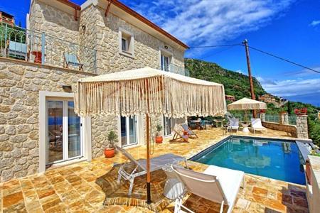Prachtige vakantievilla net buiten Paleokastritsa met een schitterend uitzicht over de omgeving