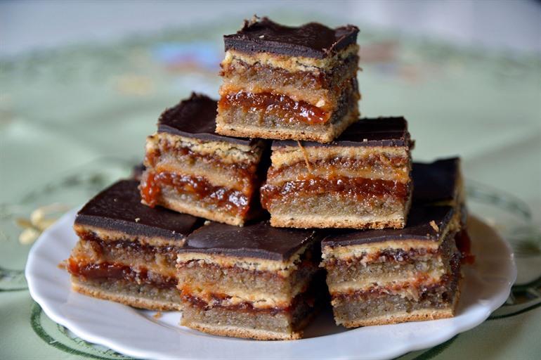 Proef het Hongaarse Gerbeaud cakeje