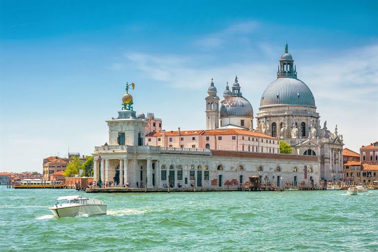 Punta della Dogana in Venetië bezoeken