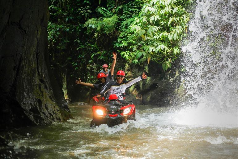 Quadtour watervallen van Ubud