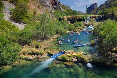 Raften op de rivier Zrmanja, Kroatië