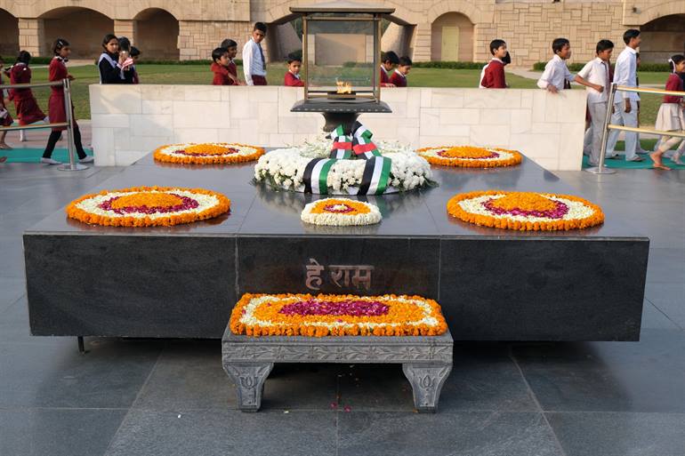 Raj Ghat: memorial Mahatma Gandhi