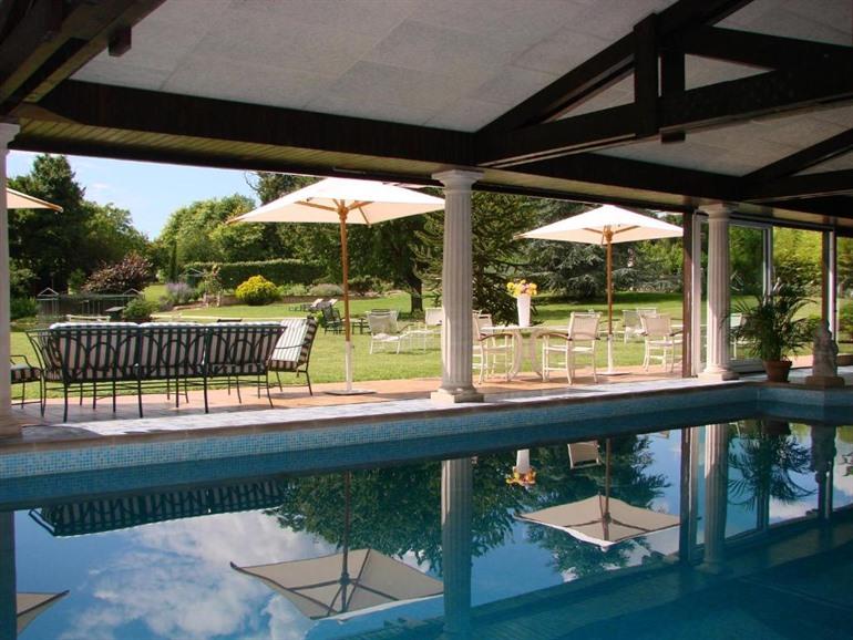 Relais du Bois Saint Georges in Saintes