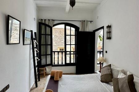 Riad Dar Awil midden in de medina van Essaouira boeken