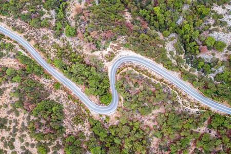 Reizen naar Karpathos? Ontdek het eiland met een vierdaagse roadtrip vol avontuur, zee en rust