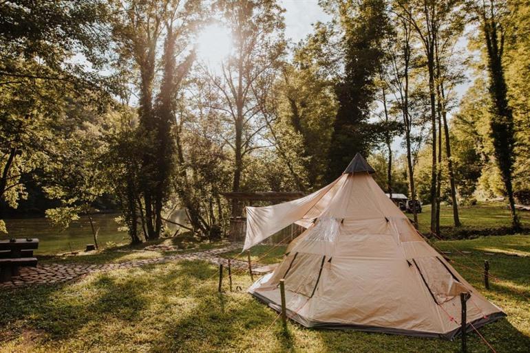 Robinson camp Kupa - Juratovićki brig boeken