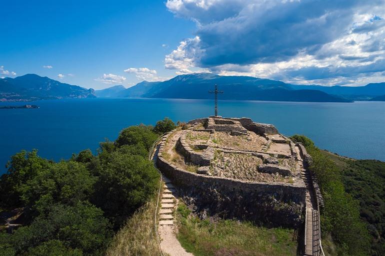 Rocca di Manerba, Gardameer