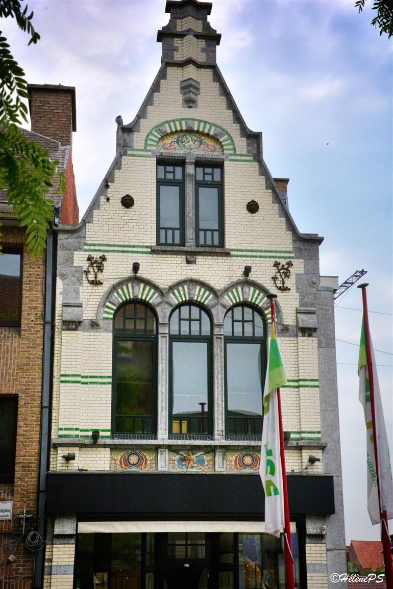 Ronse art-decogebouwen