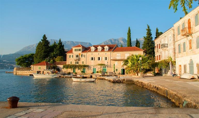 Rose Montenegro baai van Kotor