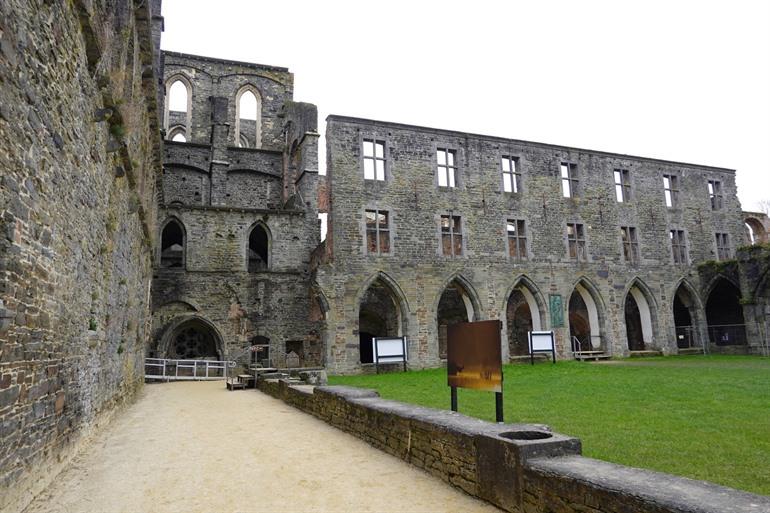Ruïnes van de Abdij van Villers-la-Ville bezoeken