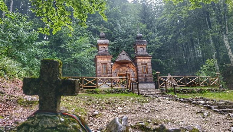 Russische Kapel op de Vrsic Pass in Slovenië