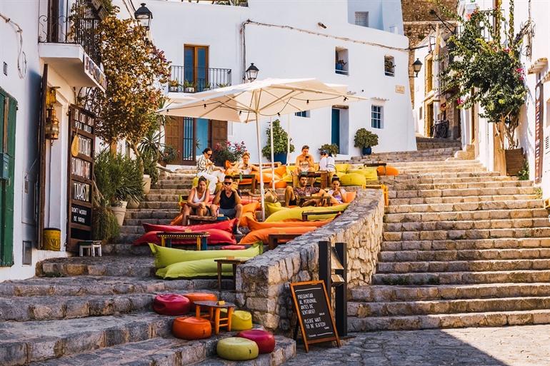 'S Es Calinata bar in het Dalt Vila, Ibiza 