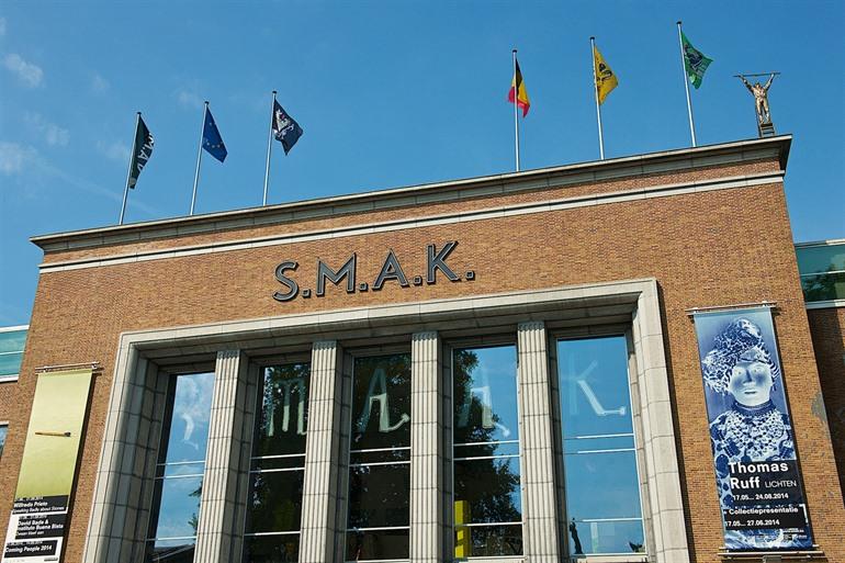 S.M.A.K.