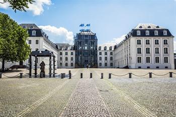 Saarbrücker Schloss bezoeken, Saarbrücken in Saarland