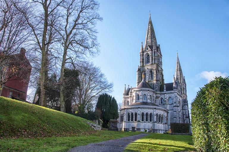 Saint Fin Barre's Cathedral bezoeken in Cork