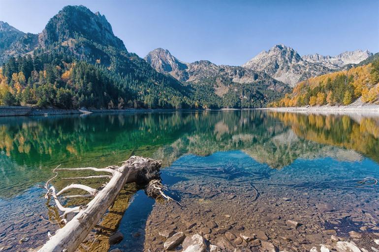 Sant Maurici meer in het Parc Nacional d'Aiguestortes i Estany de Sant Maurici, Catalonië