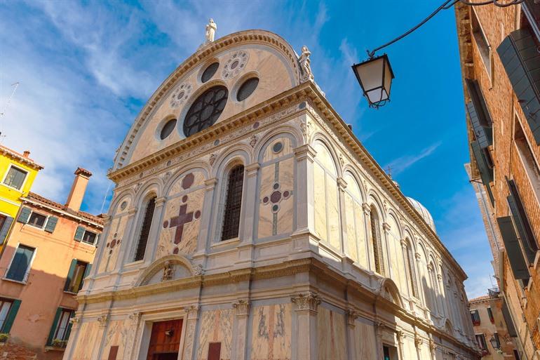 Santa Maria dei Miracoli bezoeken in Venetië