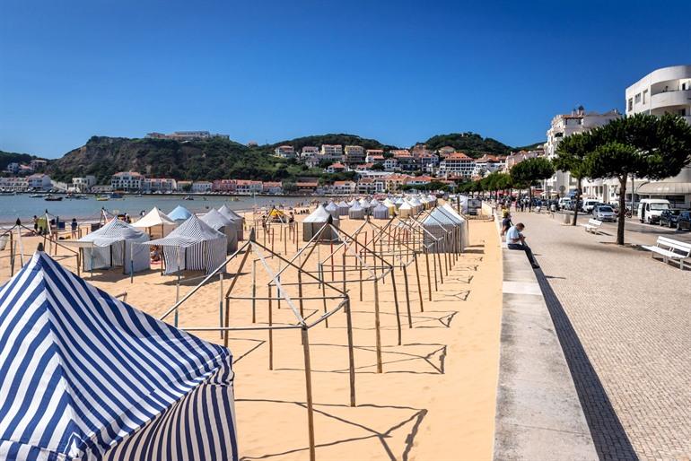 Sao Martinho do Porto, badplaats aan de Zilverkust