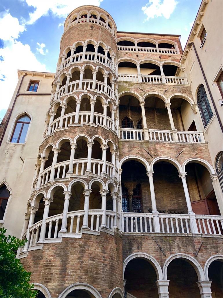 Scala del Bovolo Venetië