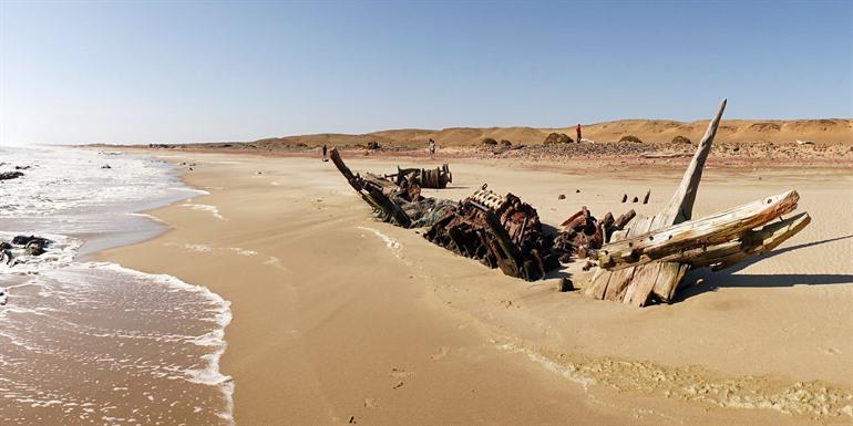 Scheepswrakken aangespoeld in het Skeleton Coast National Park