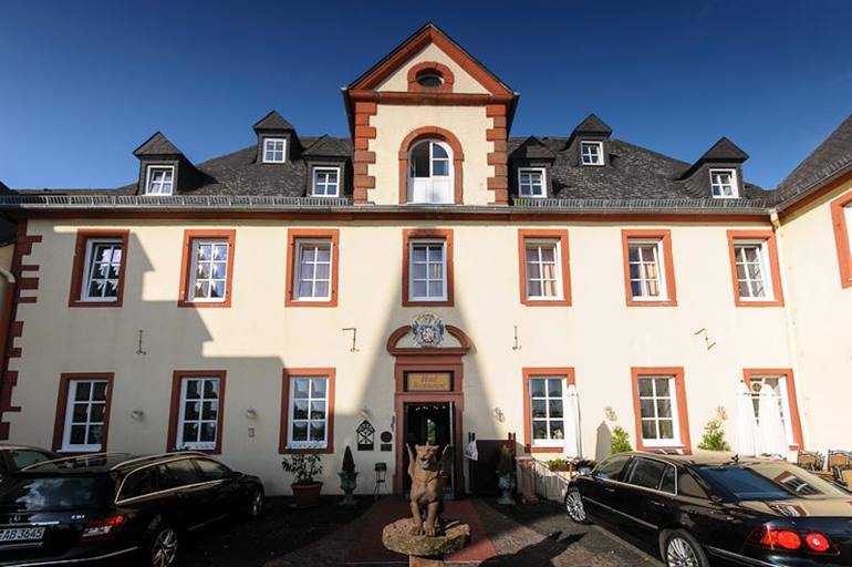 Schloßhotel Kurfürstliches Amtshaus Dauner Burg