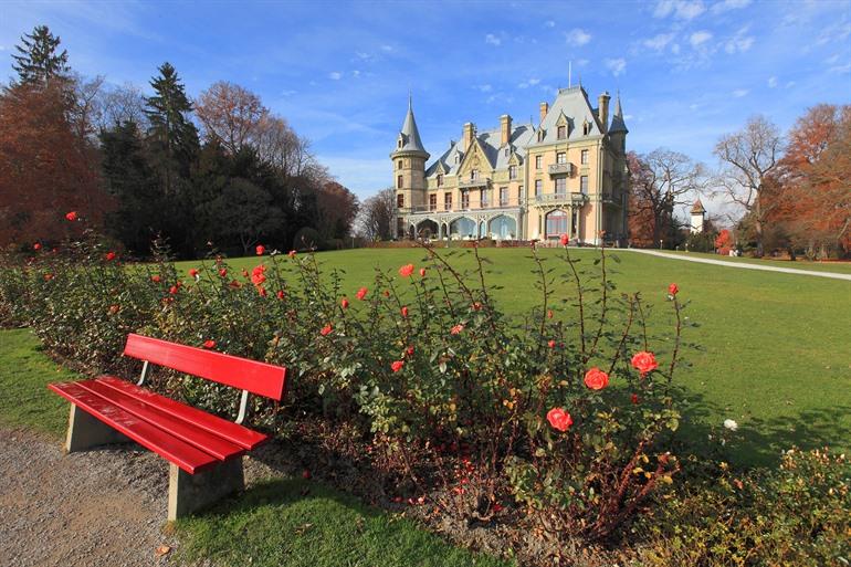 Schloss Schadau en het kasteelpark, Thun