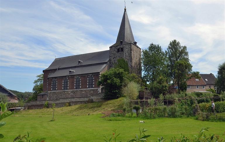 Sint-Martinuskerk in Sint-Martens-Voeren, Voerstreek