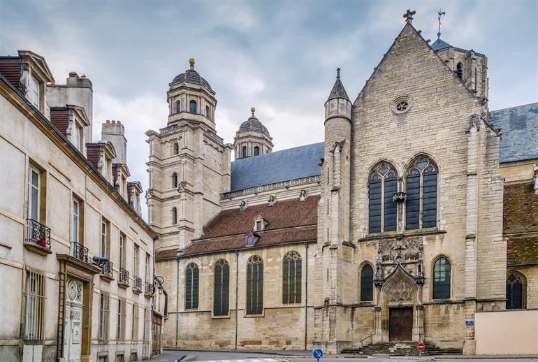 Sint-Michielskerk in Dijon, Bourgondië