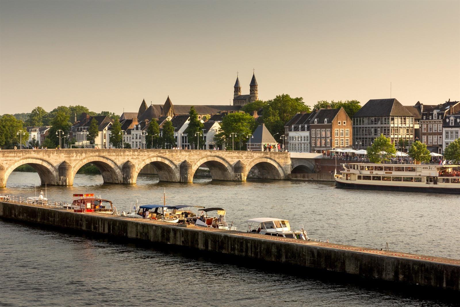D 23 X Bezienswaardigheden Van Maastricht Reisgids En Foto s