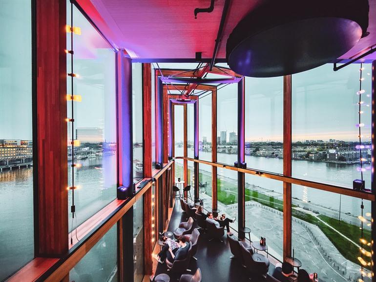 Skybar Malabar in Hotel Jakarta