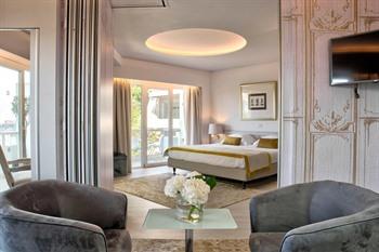 St George Lycabettus