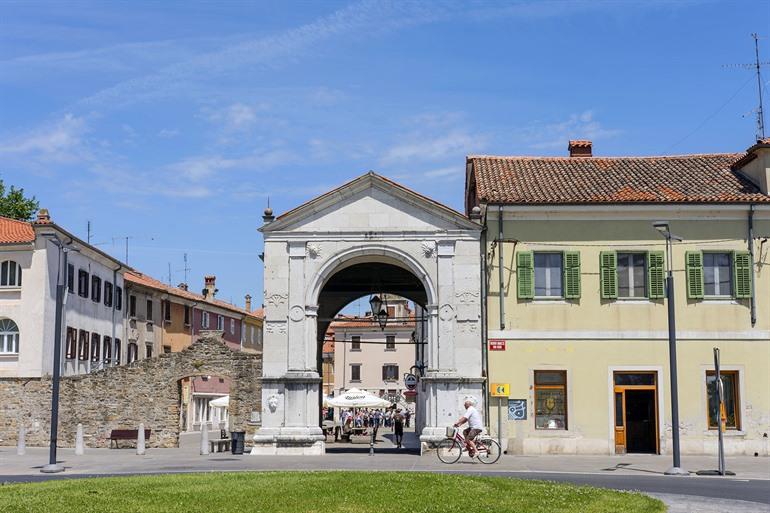 Stadspoort Muda in Koper, Slovenië