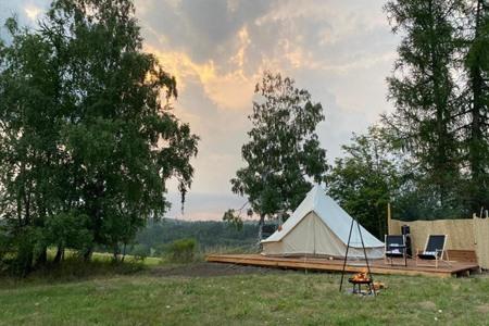 5 x mooiste glampings in Tsjechië: Onze favorieten van goedkoop tot luxe 2025