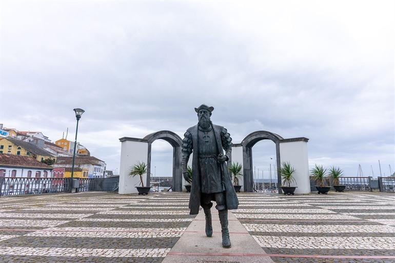 Standbeeld Vasco da Gama in Angra do Heroísmo