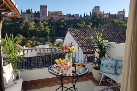 Stijlvol Häxaris Casa Boutique boeken met uitzcht op het Alhambra