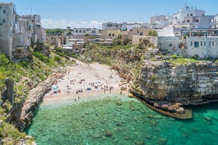 Bezoek het kustplaatsje Polignano a Mare in Puglia: ontdek de mooiste kliffen van Puglia