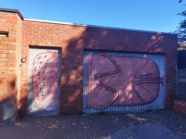 Street-art werk van Bisser in het Sportpleinpad, Kessel-Lo