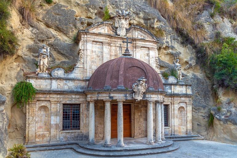 Tempietto di Sant’Emidio alle Grotte in Ascoli Piceno
