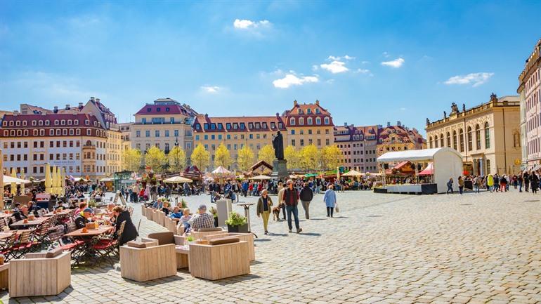 Terrasje op de Neumarkt in Dreden