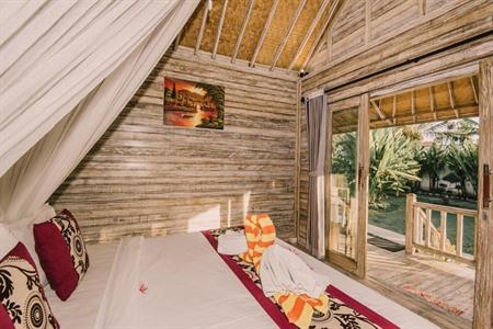 The Bridge Huts ligt vlakbij de iconische Yellow Bridge boeken